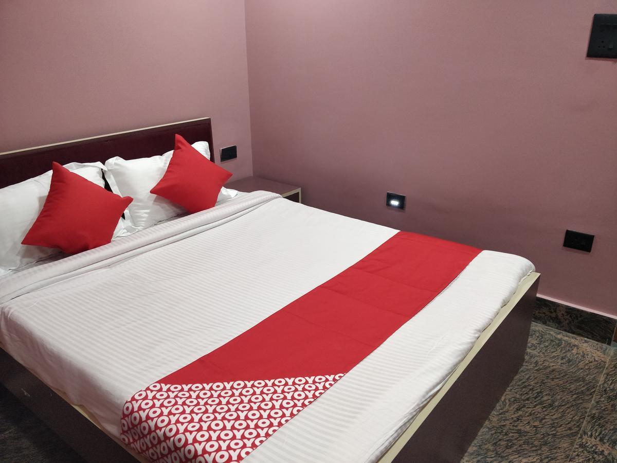 Oyo 16871 Anant Home Stay Shillong Eksteriør bilde