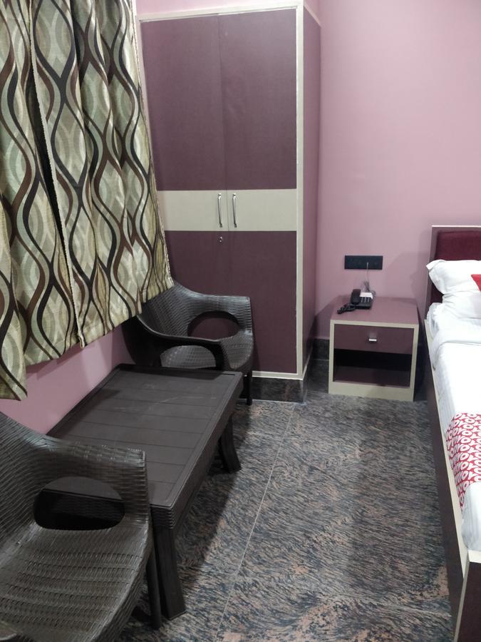 Oyo 16871 Anant Home Stay Shillong Eksteriør bilde