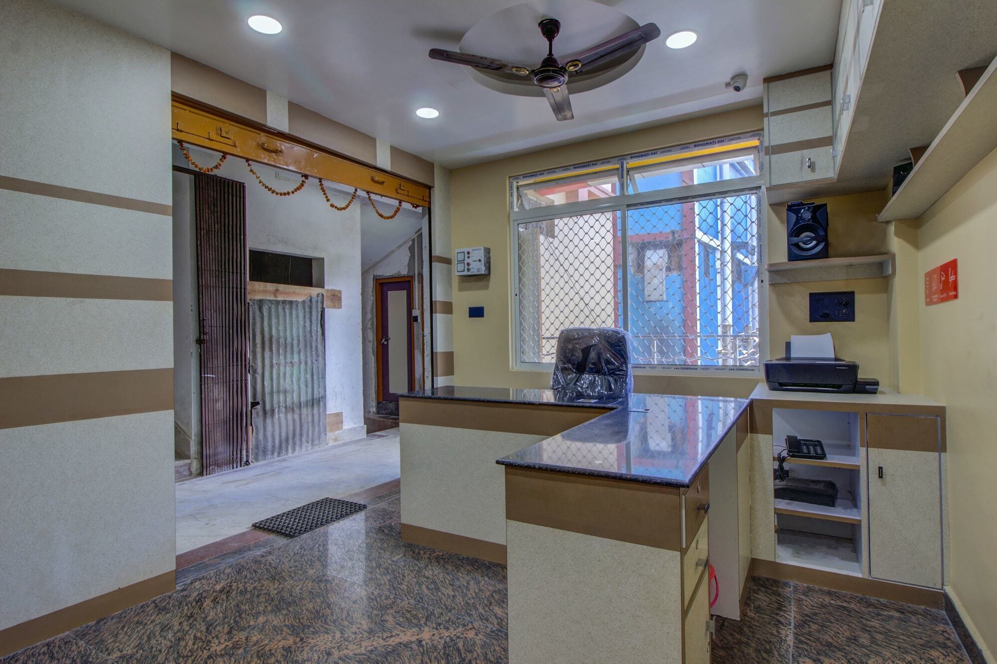 Oyo 16871 Anant Home Stay Shillong Eksteriør bilde